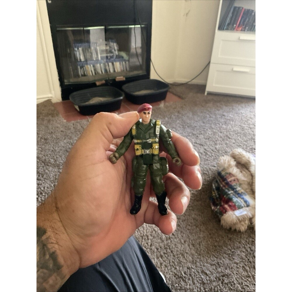 Vintage 1982 Porto Play Military One RED BERET Soldier 3.75” Action Figure